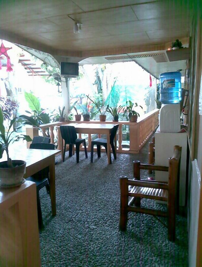 Emoks Guest House Моалбоал Экстерьер фото